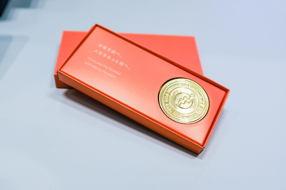 #Designship2025 
マネーフォワードさんのブース！
コインは純金らしい　やったぜ🍫