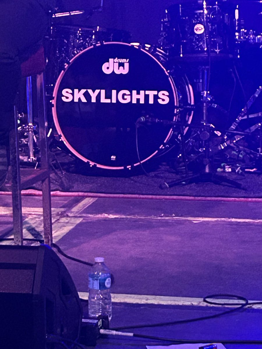 Nespa44's tweet photo. Let
Lets fuckin hav it….@skylights https://t.co/CUzfPXKi1X