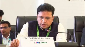 airnews_hyd's tweet image. #Hyderabad లోని ‘@THubHyd ’ తరహాలో వరంగల్, నల్గొండలో ఇంక్యూబేషన్ కేంద్రాలు ఏర్పాటు చేయనున్నట్లు రాష్ట్ర ఐటీ, పరిశ్రమల శాఖ మంత్రి @OffDSB చెప్పారు.  మొత్తానికి రాష్ట్రాన్ని "ఇన్నోవేషన్ హబ్" గా మార్చాలన్నదే తమ సంకల్పమని మంత్రి చెప్పారు. #THub #InnovationHub #TelanganaRising2047