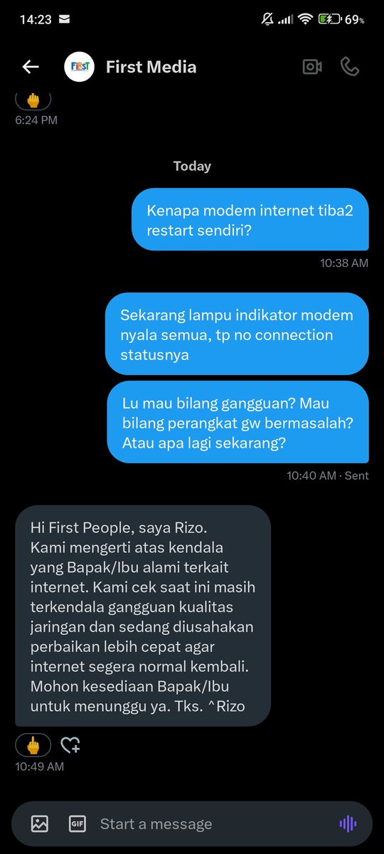 oktr7's tweet photo. @FirstMediaCares LIAT TIMELINE NYA YA NGENTOT!!! GAADA DM DARI JAM TERAKHIR ITU. APANYA YG NGASIH SOLUSI? KALO MAU KELIATAN PINTER DAN KERJA PINTER DONG DONGO. AYO, 2 EKOR TERAKHIR ZONK, SIAPA LAGI MAU TEMPLATE RESPIN KE GW??? ANJING LO https://t.co/0nDRwVaPrq
