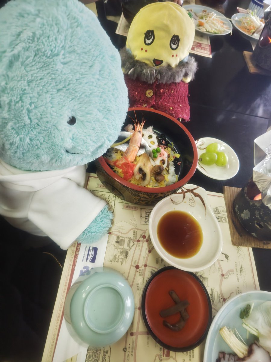 朝ごはんと昼ごはん(˙𐃷˙)🩵
🐙＆鯛しゃぶ🎵

#ヌオー
#ふわぬお
#ヌオーのいる生活
#ポケモン
#ポケぬい
#ぬい活
#ぬい撮り
#ぬいぐるみの時間