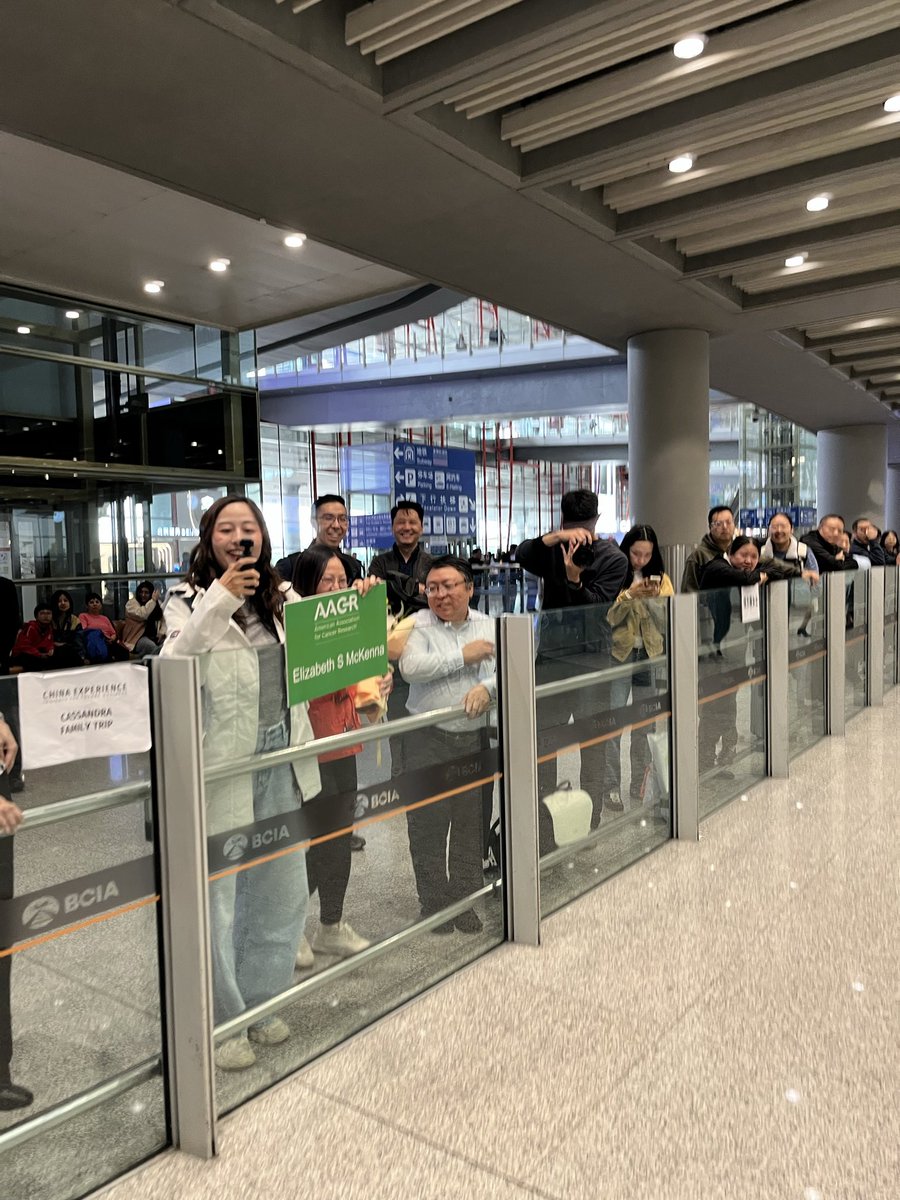 Elizabeth McKenna tweet media