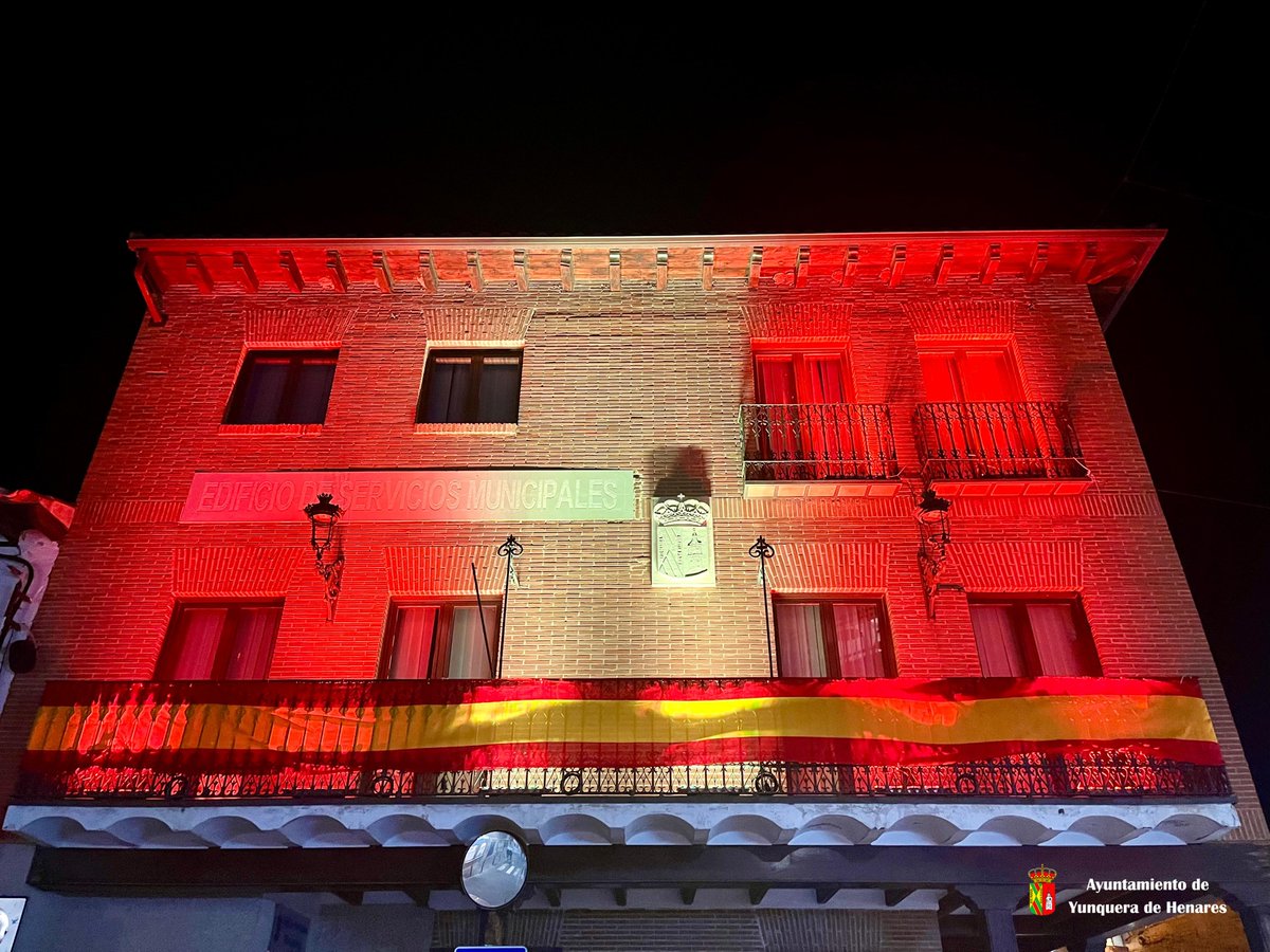 ¡𝗙𝗲𝗹𝗶𝘇 𝗗𝗶́𝗮 𝗱𝗲 𝗹𝗮 𝗛𝗶𝘀𝗽𝗮𝗻𝗶𝗱𝗮𝗱! 

Hoy conmemoramos el Día de la Hispanidad, y felicitamos a la Guardia Civil y a los trabajadores de Correos por la festividad de su patrona, la Virgen del Pilar.

#YunqueraEsTradición🇨🇬
#DíaDeLaHispanidad