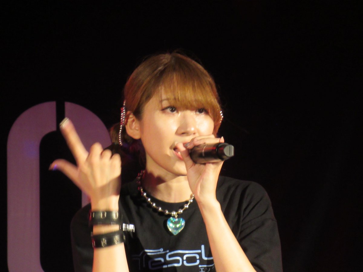 kimitommy's tweet photo. 10月11日(土)
終始笑顔でパフォーマンスが素敵。
会えて幸せでした。
#ミニフジテリアパーク
#水戸OPA
#esora
#一条絵乃
#絵空計画 https://t.co/4XlF3pgmBZ