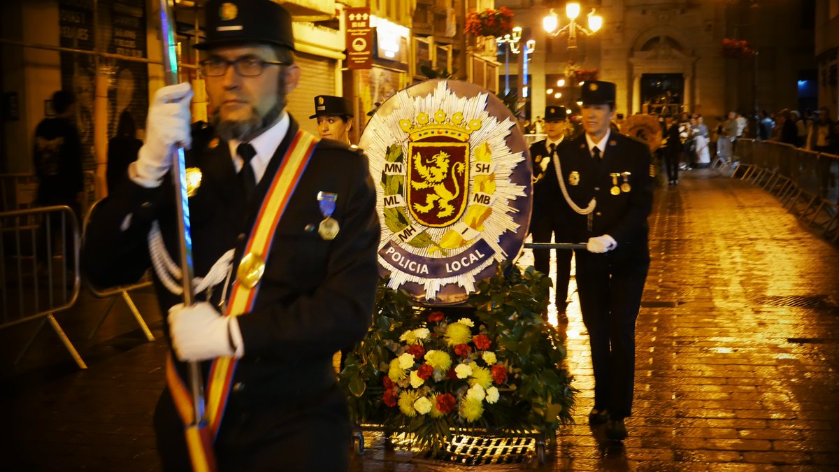 policiazaragoza's tweet photo. Momentos únicos de la Ofrenda de Flores #Pilar25 https://t.co/giNRdDKWTj