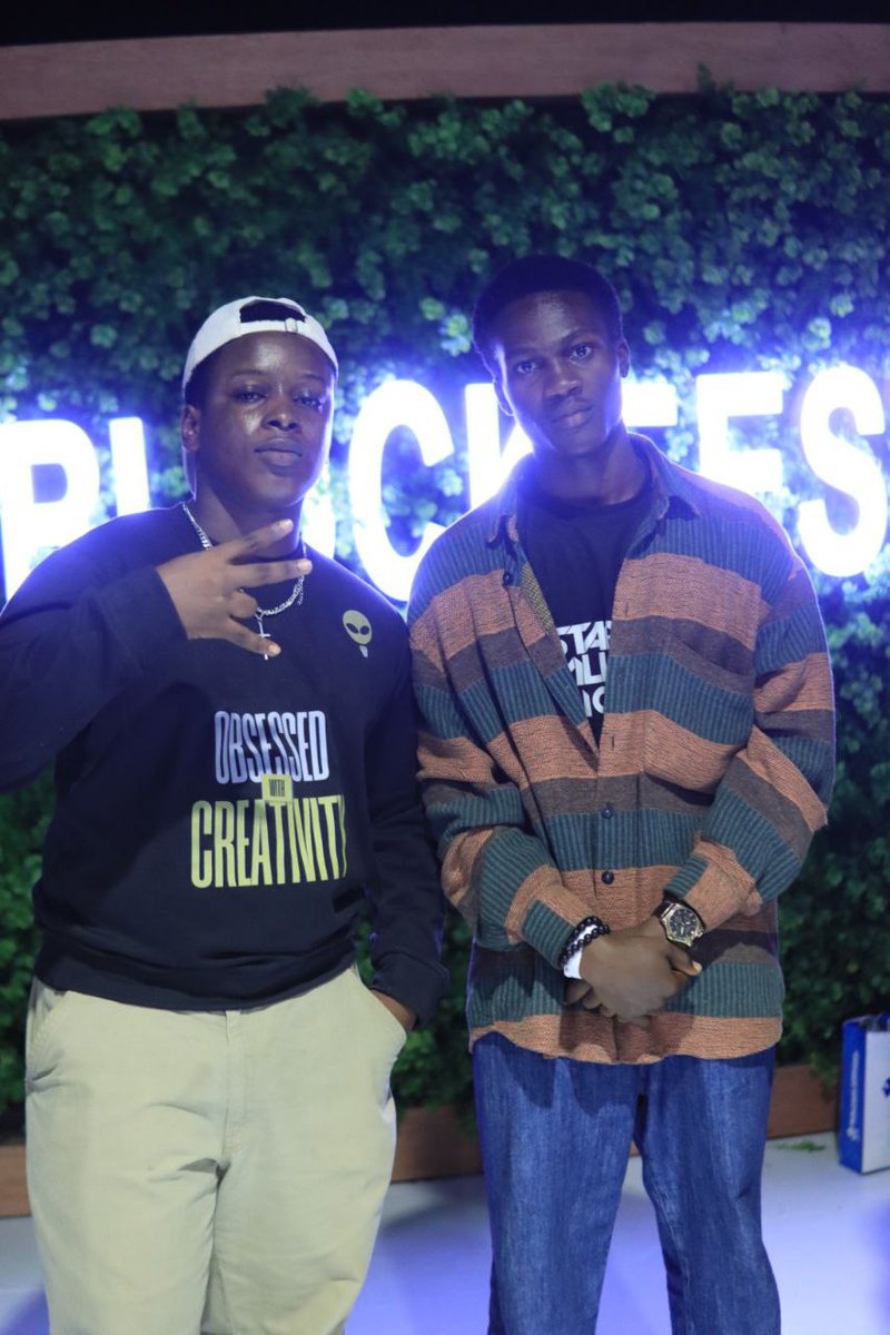 TheCreativeVic's tweet image. I attended @blockfestafrica with 3 core objectives.
-> be a walking billboard for @TheCreativeVic
-> network beyond my social battery.
-> meet @SamuelXeus and leave a lasting impression
and i believe I completed all of these objectives.
I wore my “Obsessed with Creativity”…