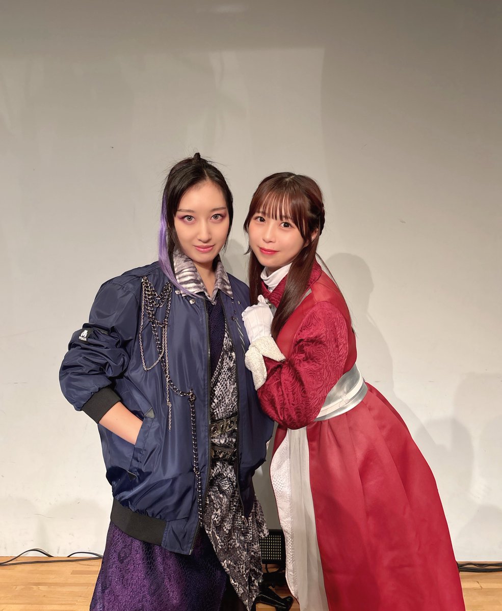 _natsumiyuka's tweet image. #降臨祭 ありがとうございました⚔️

朗読劇、そして新しくできた司令部ソング「キミを待っている」いかがでしたか？
ペンライトやうちわもありがとう🩵

降臨SOUL大好き！の気持ちで溢れた1日でした💭

また皆様にお会いできますように！解脱！

望月望役 / 夏未ゆうか

#降臨SOUL #降臨祭2025