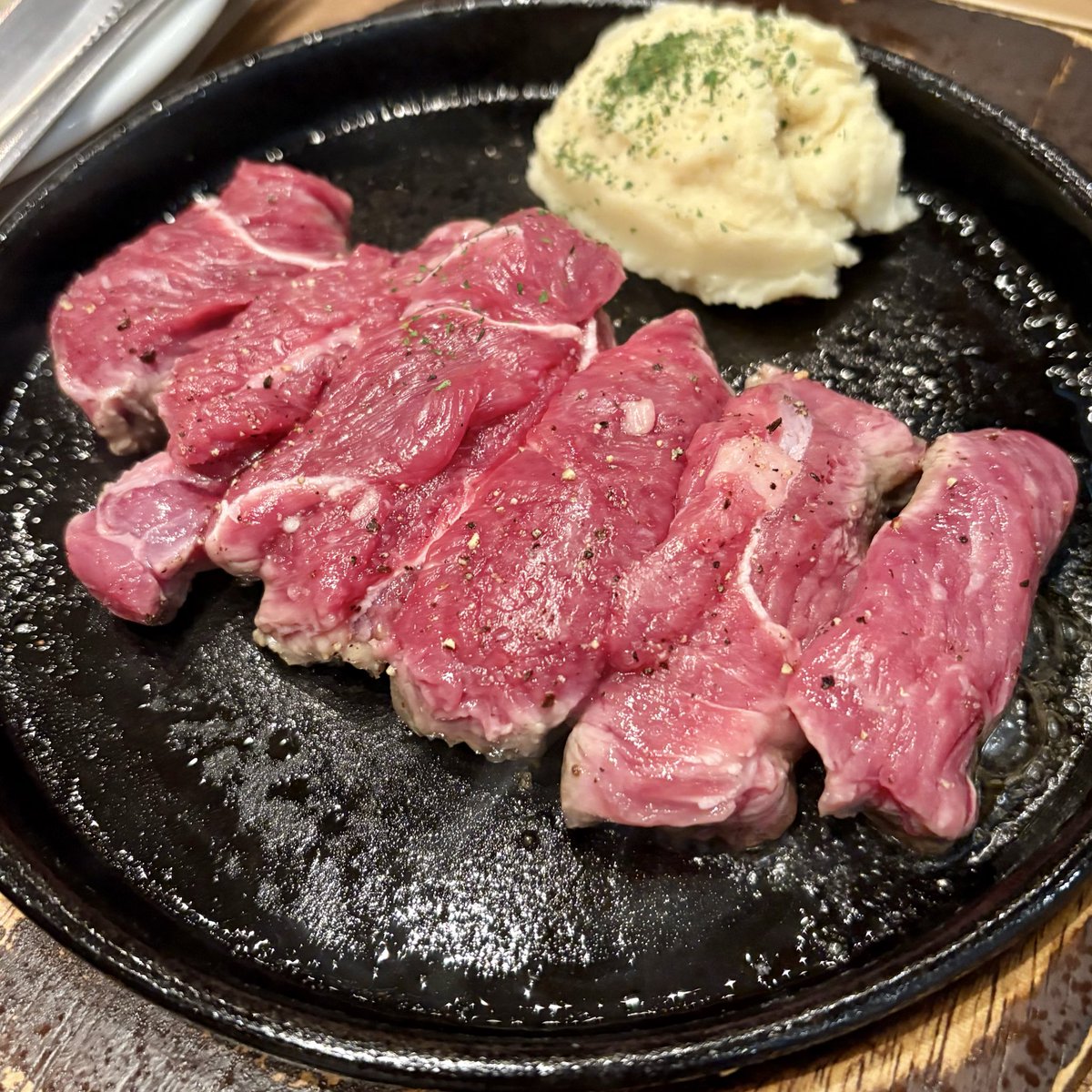 連休は肉。