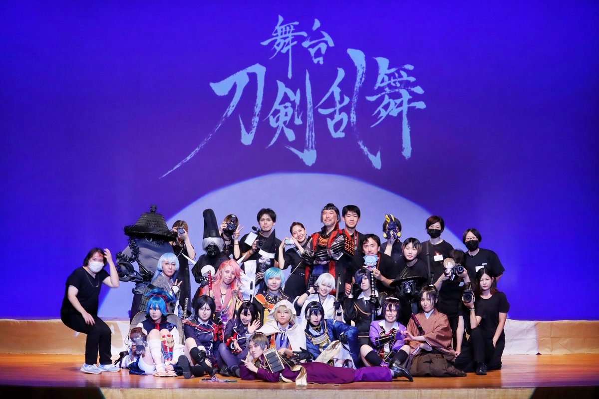 Alla_BF09's tweet photo. #滝行本能寺再演2025
.5表現有

総勢32名の大集合写真！皆さんのおかげで素晴らしい1日となりました、本当にありがとうございました！

📸@0x0_km #こま寫眞 
💡@roku_gatsu_sk 
🖌@cos_sawayaka 

メンバーはリプツリーへ https://t.co/KEd1LYLPdu