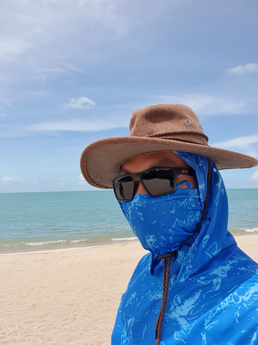 Wattanan69's tweet photo. #สุราษฎร์ธานี ผลประกอบการก็ไม่ค่อยดี ฝนก็ยังมาตกอีก https://t.co/QkR9qiKYvO