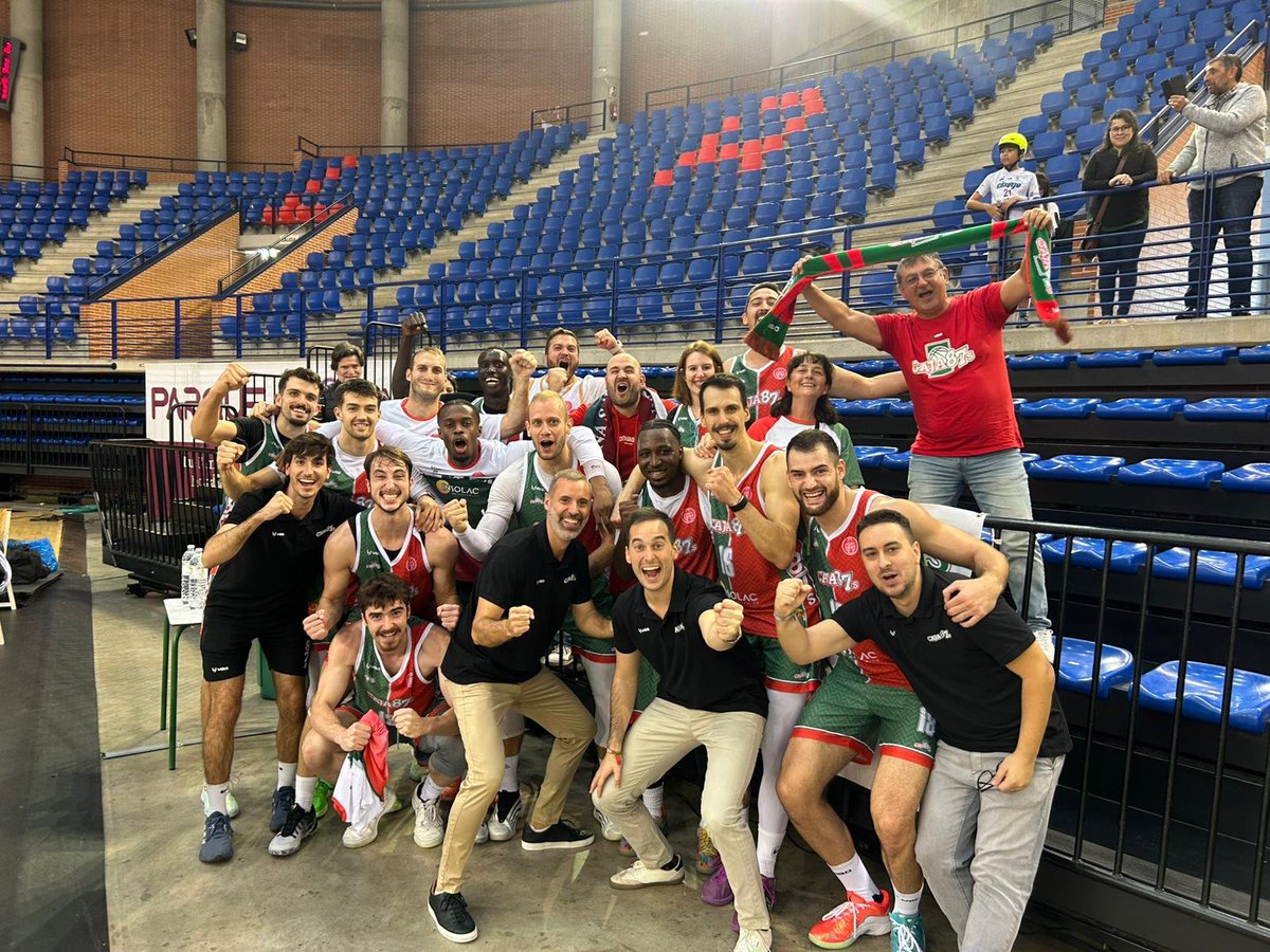 Una victoria siempre es mejor 𝐜𝐞𝐥𝐞𝐛𝐫𝐚𝐫𝐥𝐚 𝐜𝐨𝐧 𝐥𝐨𝐬 𝐧𝐮𝐞𝐬𝐭𝐫𝐨𝐬 ❤️💚

Gracias por el apoyo cajistas en Logroño. Siempre es un placer teneros a nuestro lado. 

#VamosInsolacCaja87 #EncajaTuPasion