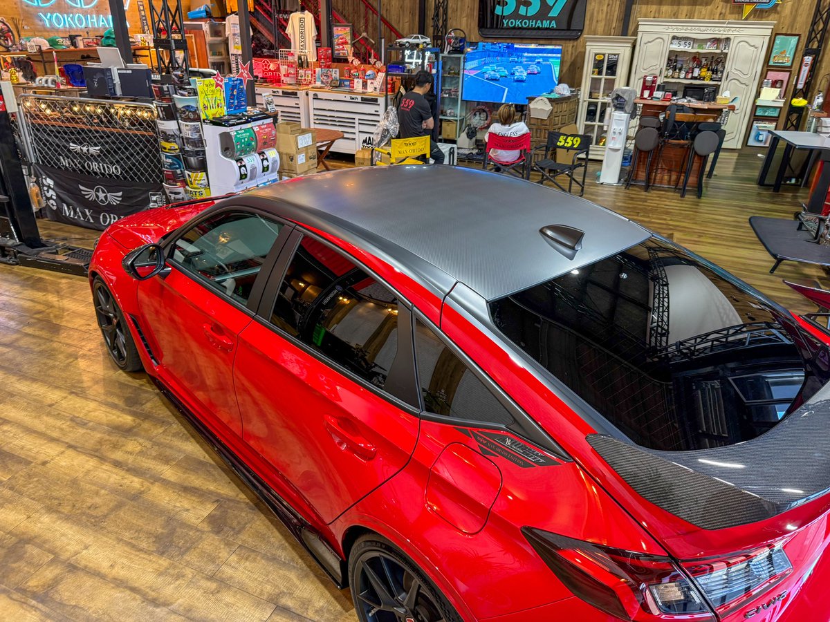 info_arde's tweet photo. arde - civic type-R 
アートラッピング

ルーフはカーボン柄を採用し
スポーツを演出

より低く
よりワイドに
よりスポーティに

車に個性を

130R YOKOHAMA にて施工受付中

#typeaR #FL5 #arde https://t.co/C9Fcar1cD3
