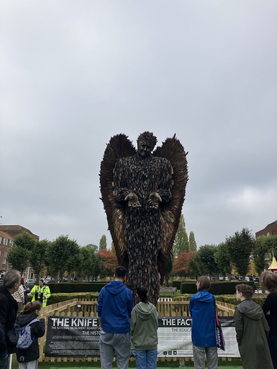 Statue made of #knives to raise awareness about the dangers of knife #crime #outandabout
