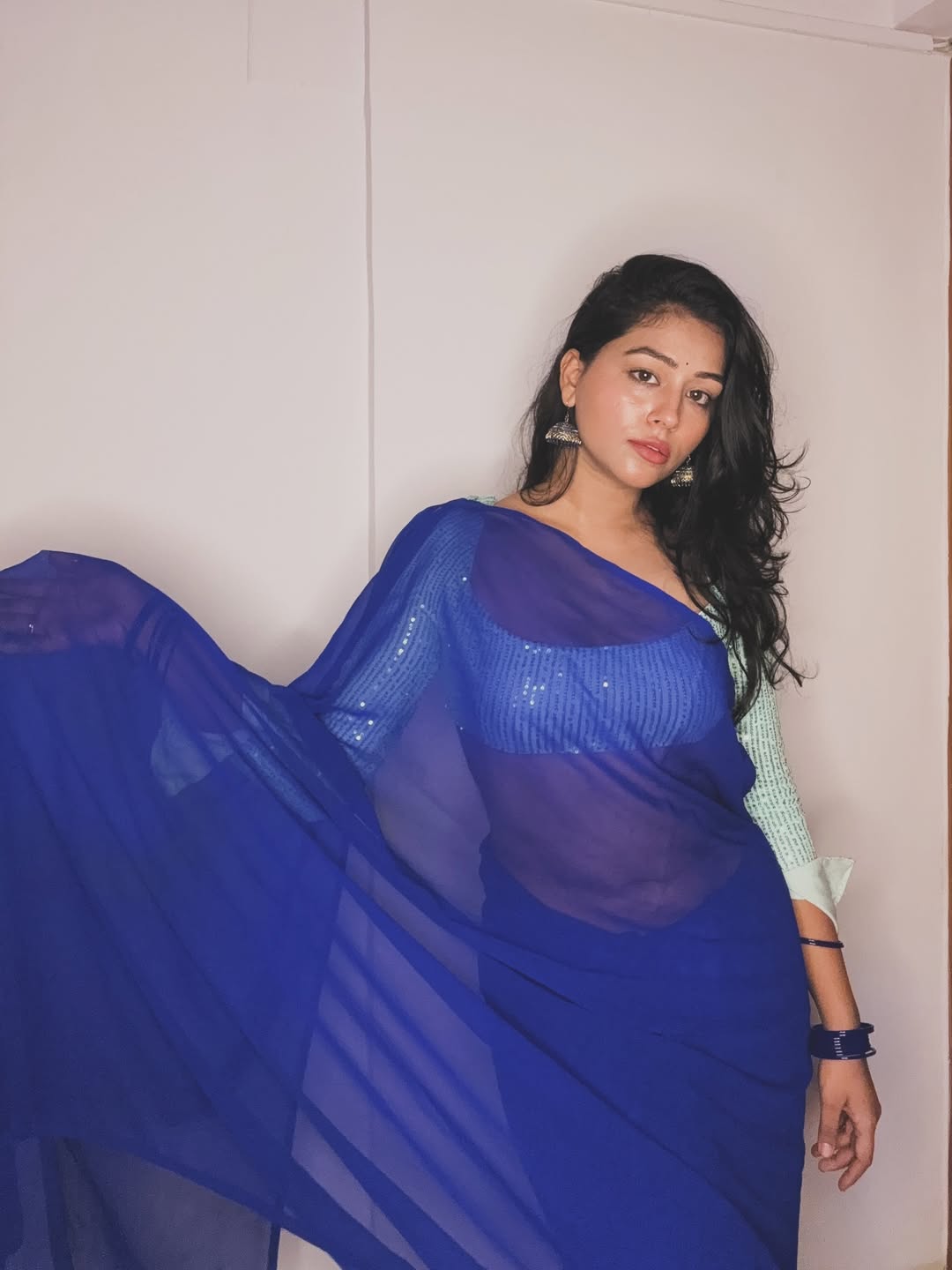 G3D0vW7aUAAWKls?format=jpg&name=large