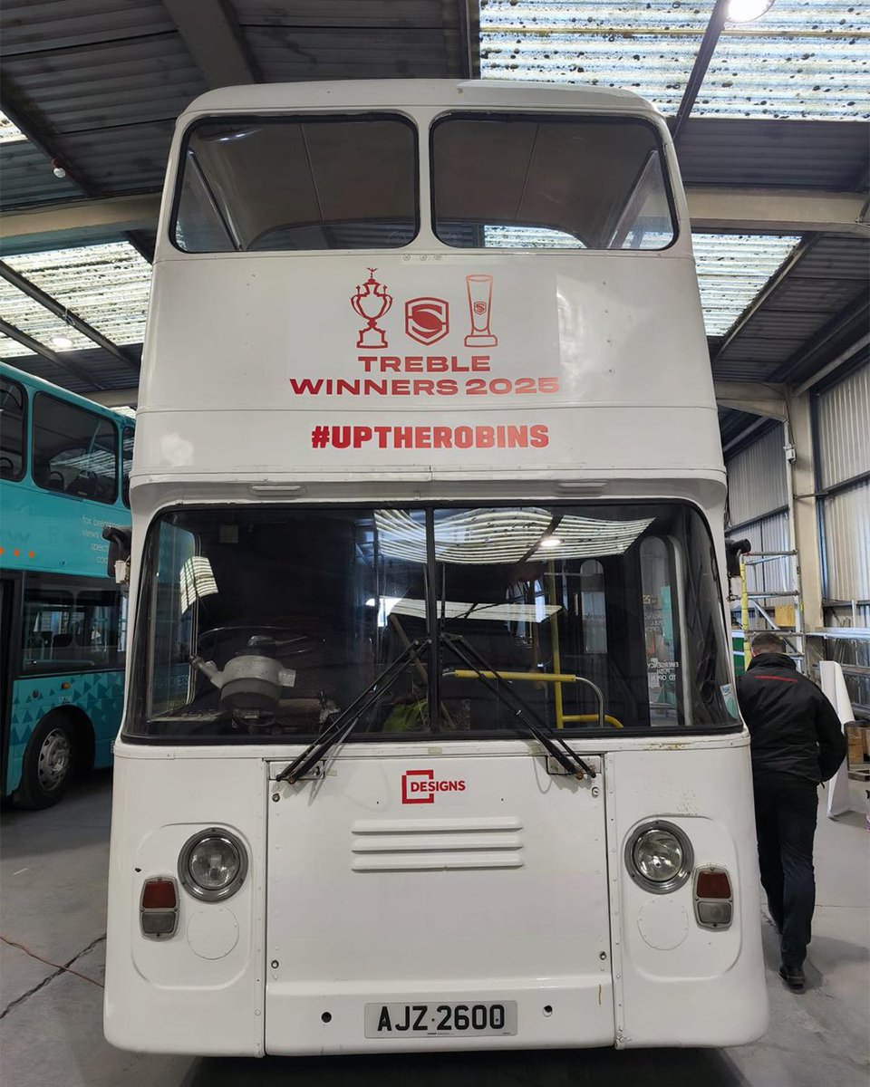 You know what it's like, you wait 40 years for one and then three come at once 😅 

🏆🛡️ 🏆 

See you later, Robins 🙌 

#UpTheRobins🔴⚪️