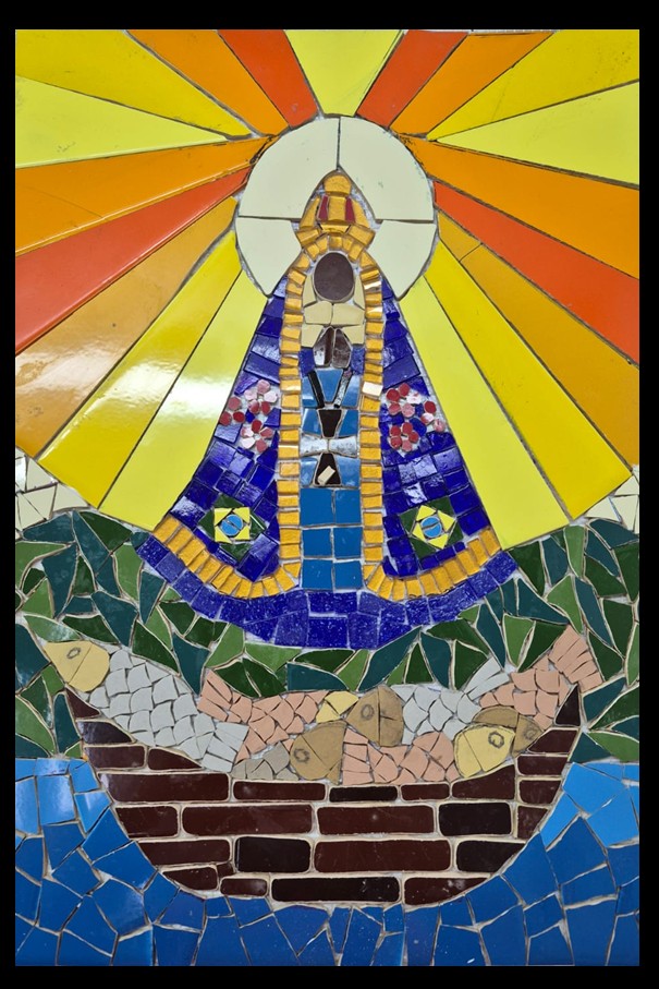 draandreanutro1's tweet photo. Hoje celebramos Nossa Senhora Aparecida! Que possamos refletir sobre o cuidado e a dedicação em nossas vidas. 💙 Para cuidar da sua saúde com a mesma dedicação, conheça o trabalho da Dra. Andrea Pereira: https://t.co/xARhIRPh9F #Saúde #Dedicação https://t.co/3eVnHCE8Eg