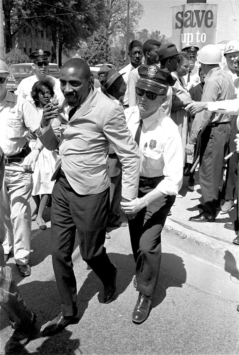 JMitchellNews's tweet image. #OnThisDay in 1932, comedian and civil rights activist Dick Gregory was born in St. Louis. 

He belonged to a new generation of Black comics that dared to take on race. In one of his routines, he talked about eating down South in a segregated restaurant: 

“Then these three white…