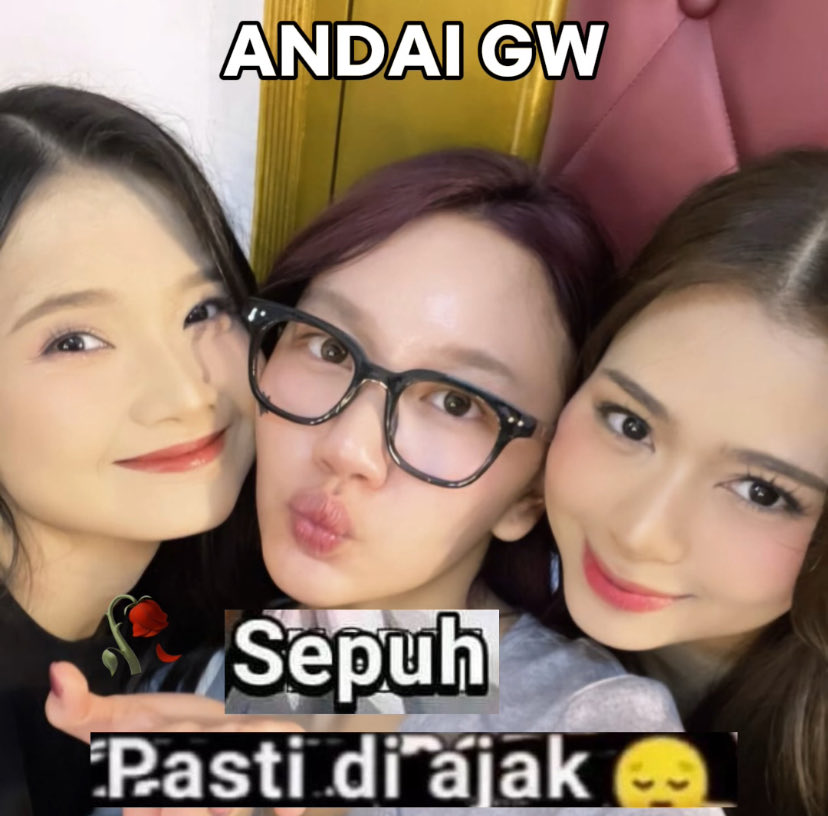 codgajah's tweet photo. maaf kl ikut campir banget #grogi @I_KathrinaJKT48 @L_MarshaJKT48 @C_IndahJKT48 https://t.co/y7eRS5qY44