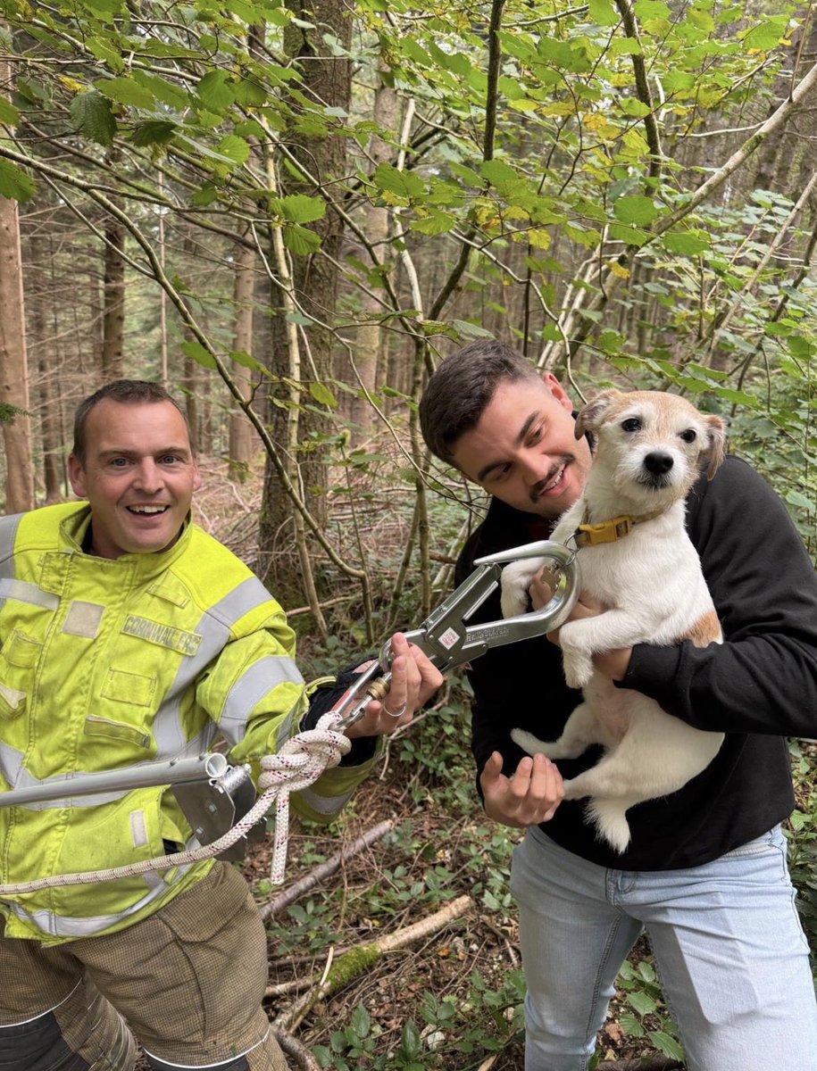 🚒 *Paw-some Rescue!* 🐕‍🦺  

Our crew turned doggy heroes when off-duty firefighter's pup Millie got spooked by loud bangs &amp; dashed into a storm drain. 

With a reach pole, line, &amp; spot-on aim from CM Titchin, we hooked her up &amp; guided her out unhurt—tail wagging for Browner! 👀😆
