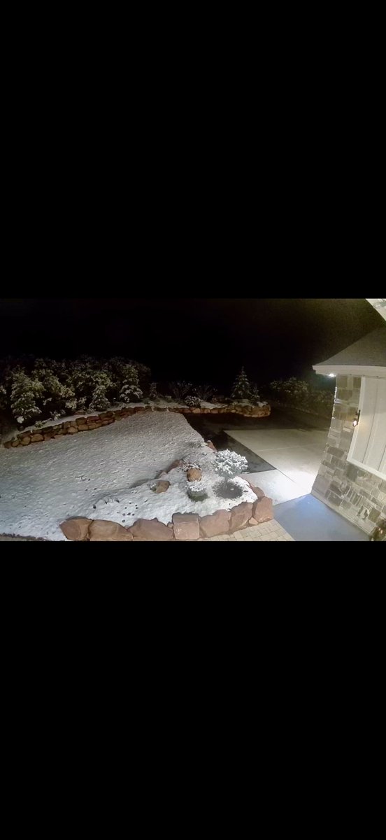 FixnBones's tweet image. #SundayThoughts 

Quite a weekend …

Texas exposes OU in the #RedRiverRivalry 🤘🤘🤘

1st snowfall of the Fall…

Moose visit….

Great times!!!