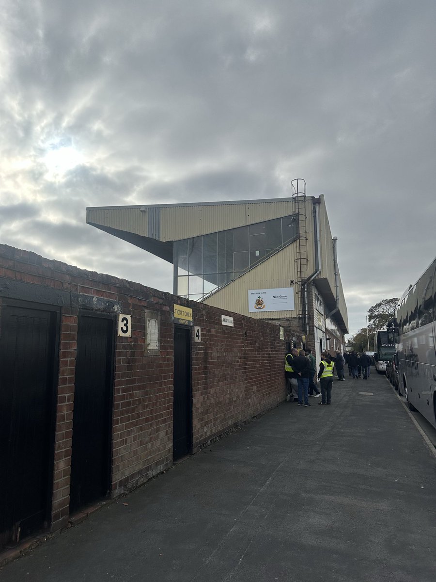 Southport 1-3 FC Halifax, FA cup 4th qualifying round.

Ground 118.
