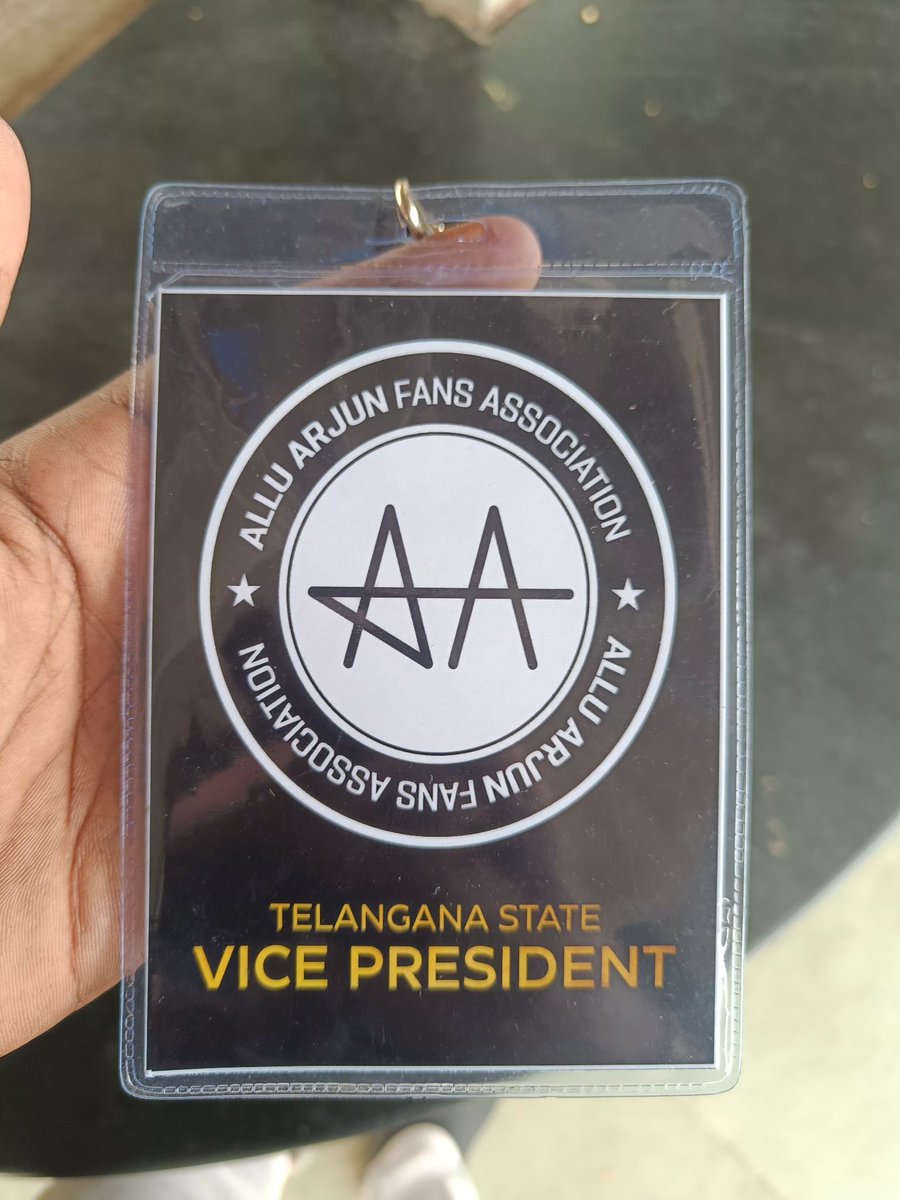 AIAFWAASF's tweet photo. Heartly Congratulations  @SrikanthGogarl3  Garu 🖤🫂🥳💐

  You appointed as Vice president for Telagana State Allu Arjun Fans Association 🤩🔥

@alluarjun @AAFAOnline 

#AlluArjun #AA22 #Pushpa https://t.co/LNcTc5d4KZ