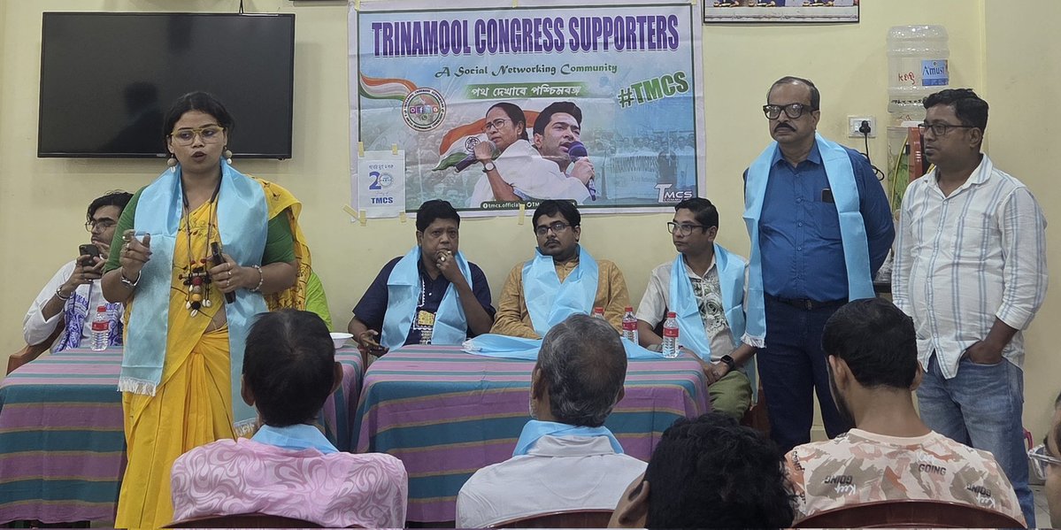 TMC_Supporters's tweet image. গিরিশ পার্কে TMCS কমিউনিটির উদ্যোগে বিজয়া সম্মিলনী চলছে .
@abhishekaitc
@AITCofficial
@MrityunSpeaks
#TMCS #20YrsTMCS #SubhoBijaya