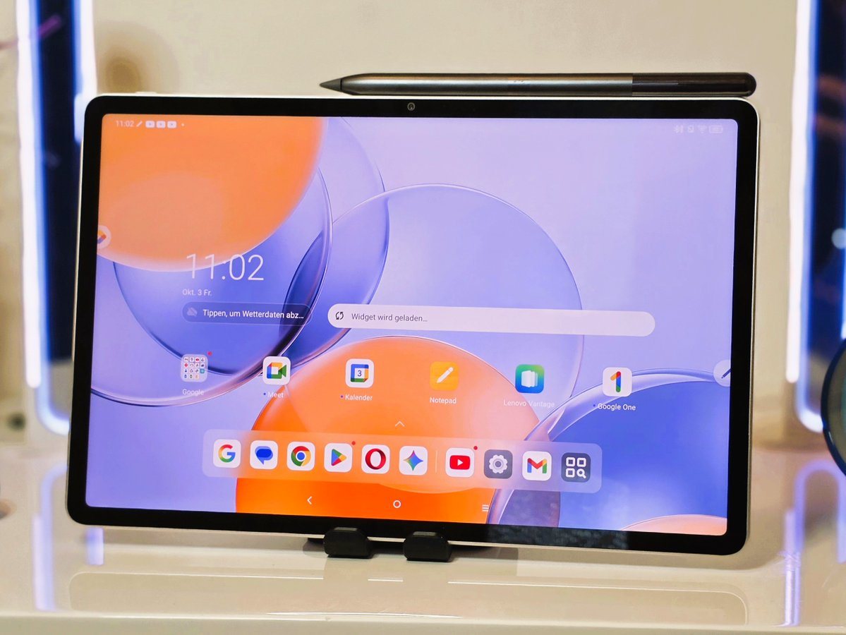 nbc_net's tweet image. A wonderful Android tablet that highlights the iPad Air's shortcomings - Lenovo Yoga Tab review dlvr.it/TNdDFl #LenovoYogaTab #AndroidTablet #iPadAir #GalaxyTabS11 #TabletReview