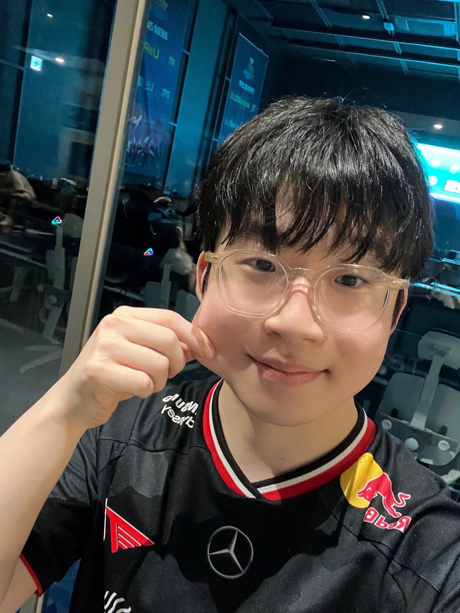 suldubu's tweet image. 🐹🐹

#zest #제스트 #t1