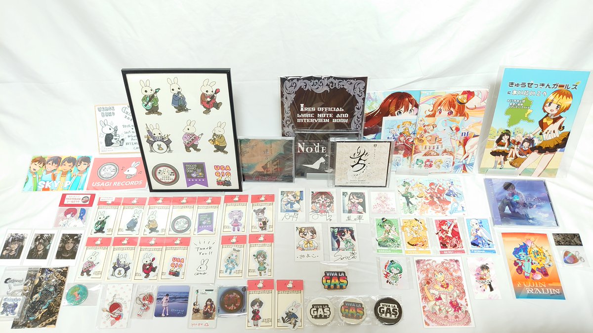 今日は(<a href="/GalleryArtsoup/">アートスープ＠前橋駅前店</a>)さんで開催された 腹ペコいくす(<a href="/HarapekoIX/">腹ペコいくす@VIVALA_GAS2025主催</a>)さん主催の #VIVALA_GAS2025 でMATSURI day PARTY!!してきました🌈アーティストさんのハードロックな作品からキュートなイラスト、個性的なMV🎸本当に夏フェスに参加しているみたいでした🎤アーティストの方々とお話もできました😆