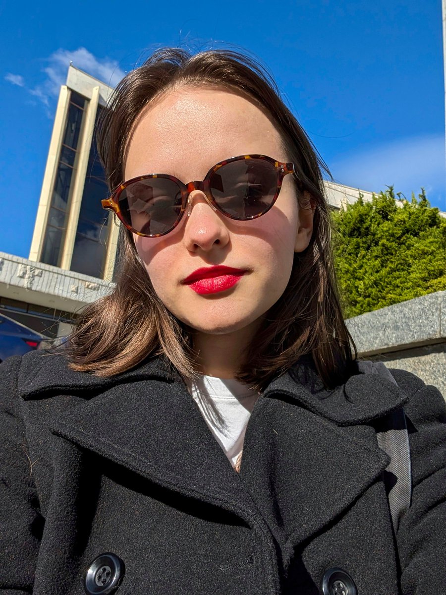 всі красиві донатять на канікули для дітей загиблих воїнів, бо діти це майбутнє ❤️‍🩹

send.monobank.ua/jar/2pufD54gAo