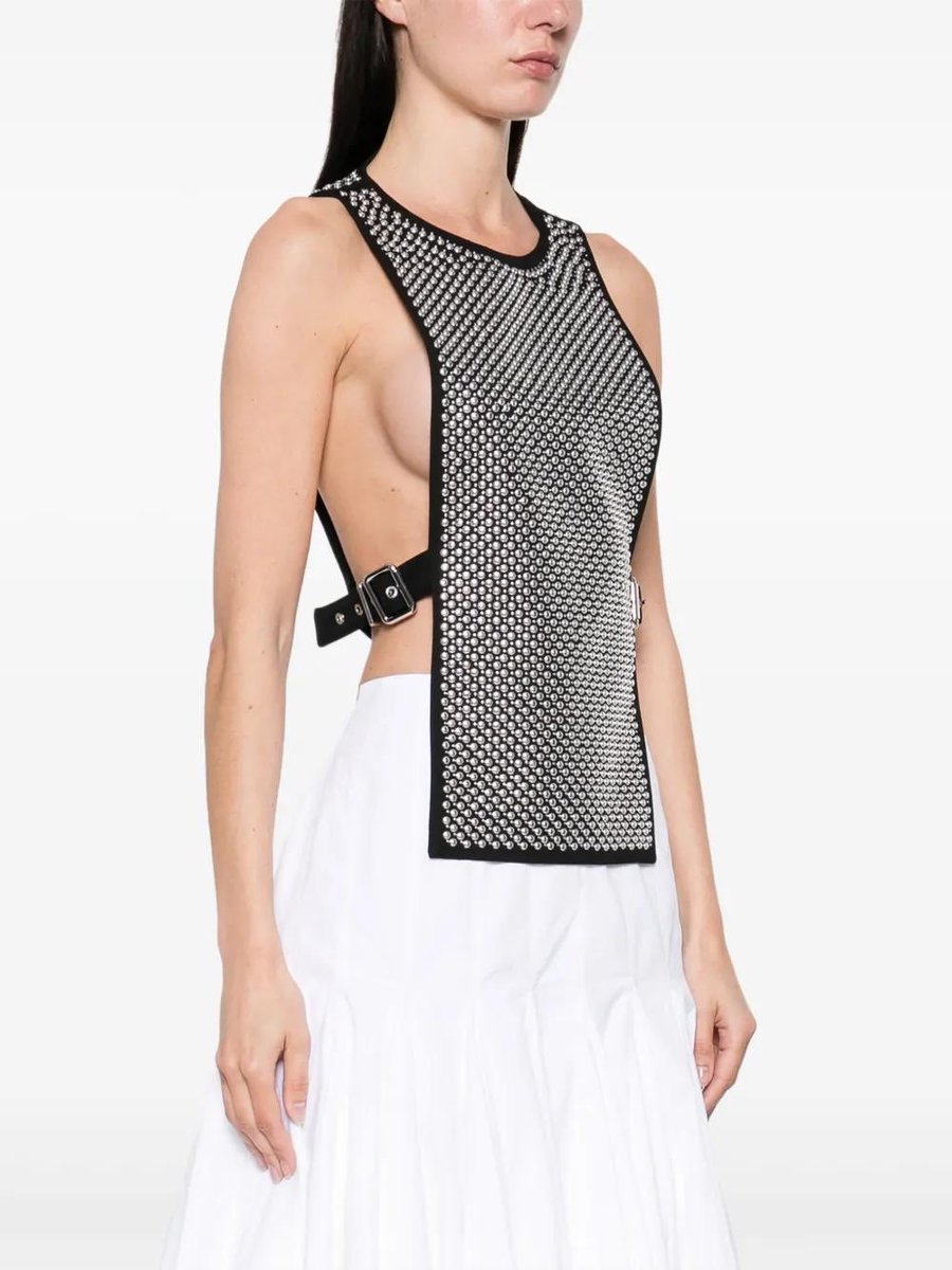 〰️ PP Krit wears #Rabanne Studded Vest and #ZadigVoltaire Leather Pants for #NOWFEST_BKKD2 tonight!

PP KRIT HITS NOW FEST
#NOWFESTXPPKrit