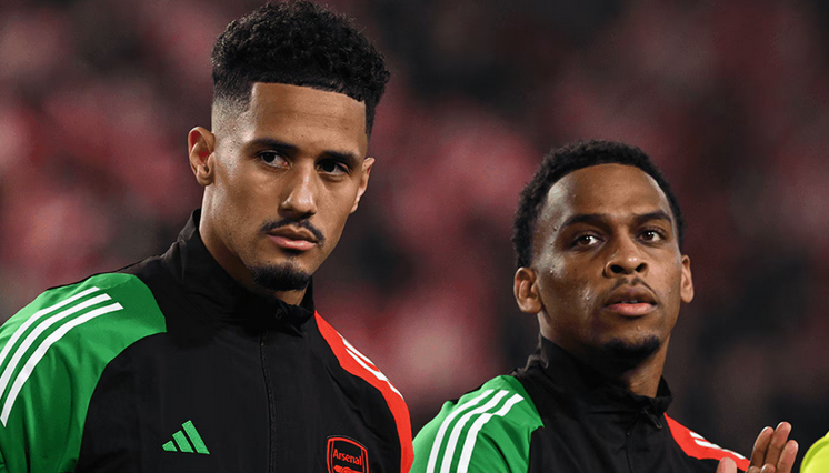 karthikadhaigal's tweet image. 🚨🗣️Sol Campbell - 

&quot;[William]  Saliba wouldn’t have signed the contract [until 2030] as well if he  didn’t believe Arsenal can win. They just have to win. This year they’ve  got to win by hook or by crook — but you have work to get a lucky  break.&quot;

“I  think Jurrien Timber is…