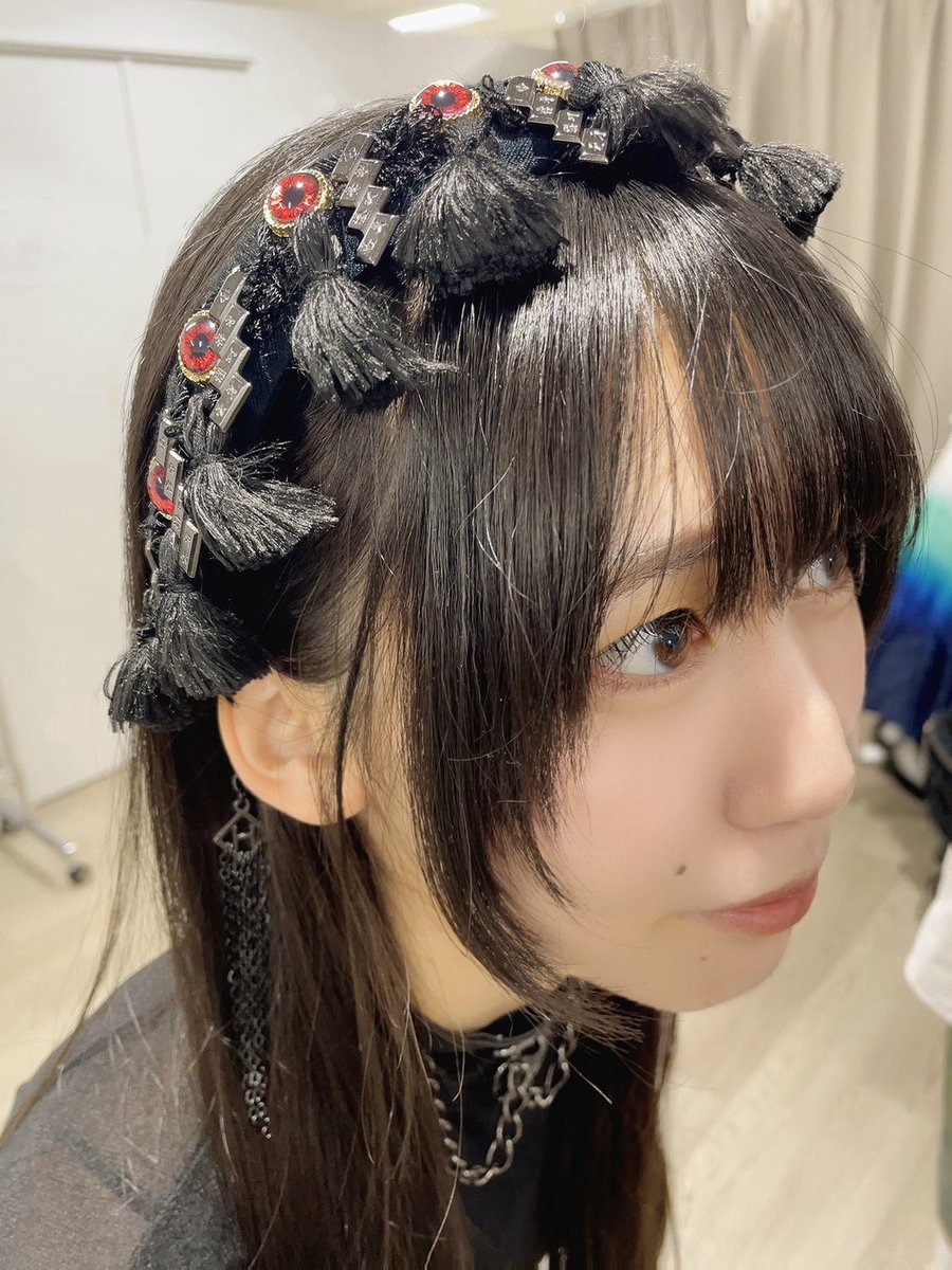matuo_runa's tweet image. お友達に誘ってもらって2回目の展示会

一つ目ニット可愛すぎた…
自分には背伸びしないとお迎え出来ないけどいつかお迎えしたいお洋服が沢山だった💚❤️

少し早いけど良いお年をも出来た🎍

#hazama
