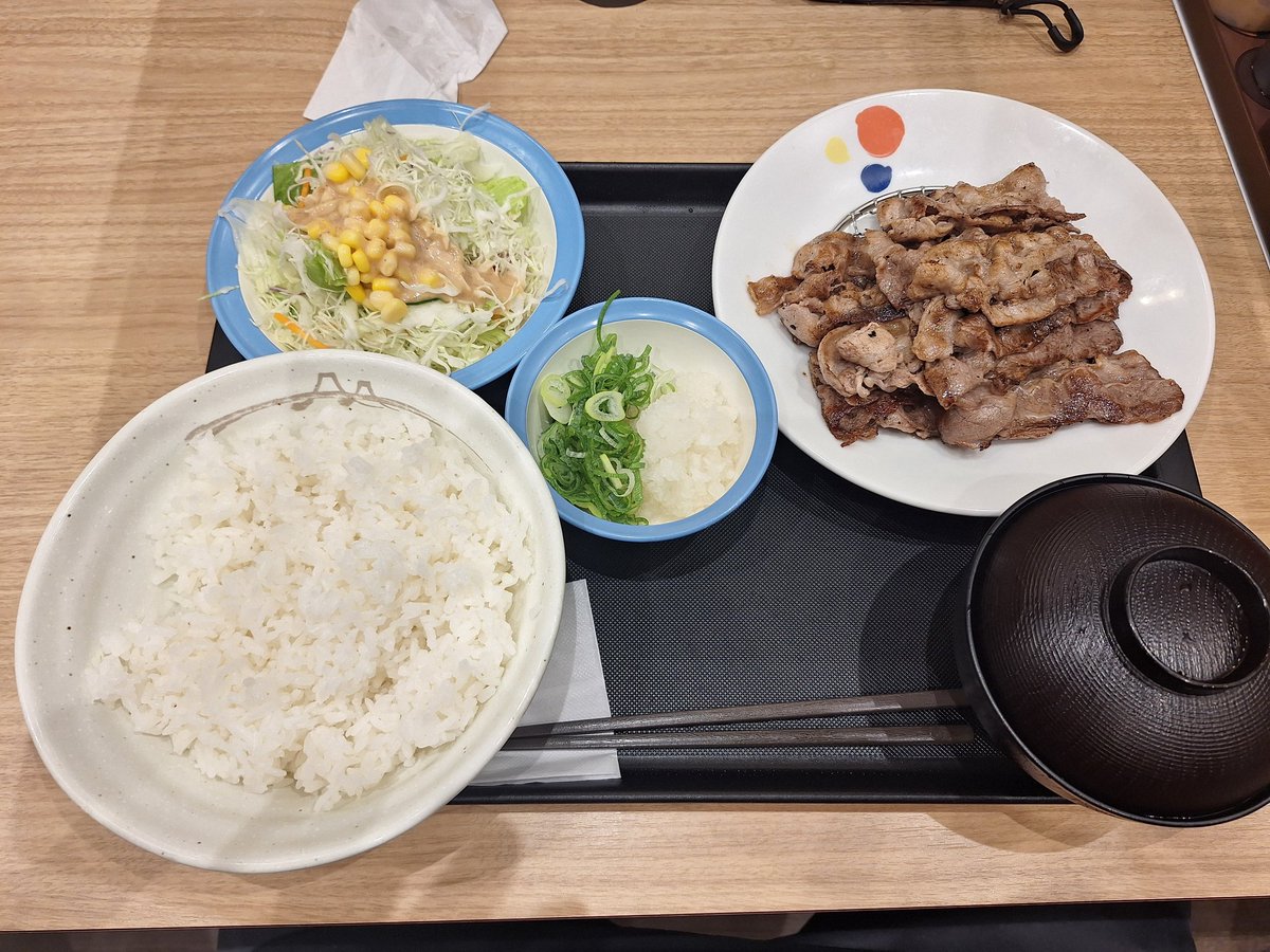 ふと気付けば今日飯食ってなかったよ・・

稽古後の飯は格別ですな(≧∇≦)b