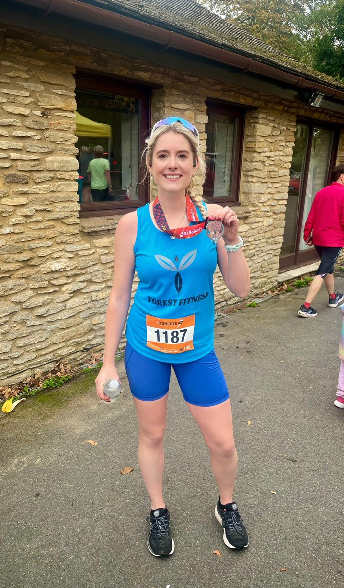 BlondeLilmo's tweet image. 🏃‍♀️✨ New 10K PB unlocked! ✨🏃‍♀️

Clocked 55:19 at the Grittleton 10K this morning — shaving 50 seconds off my previous best from the Bromham Pudding Run (December 2019)! 🥳🎉

Only took me practically 6 years and a pandemic to get here. 😆

#ukrunchat