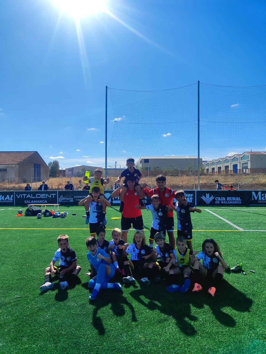 📎 𝗥𝗘𝗦𝗨𝗟𝗧𝗔𝗗𝗢 |

✅ Victoria del Benjamín A ante el Ciudad Rodrigo. Gran actuación de todo el equipo. 

<a href="/UnionistasCF/">Unionistas de Salamanca CF</a> Benjamín A 1️⃣1️⃣ (Miki (x4), Antonio, Diego, Thiago (x2), Hugo Parra (x2), Pablo Becerro)
🆚
<a href="/CRCF_oficial/">Ciudad Rodrigo CF</a> 0️⃣

#ConstruyendoUSCF 🏗️