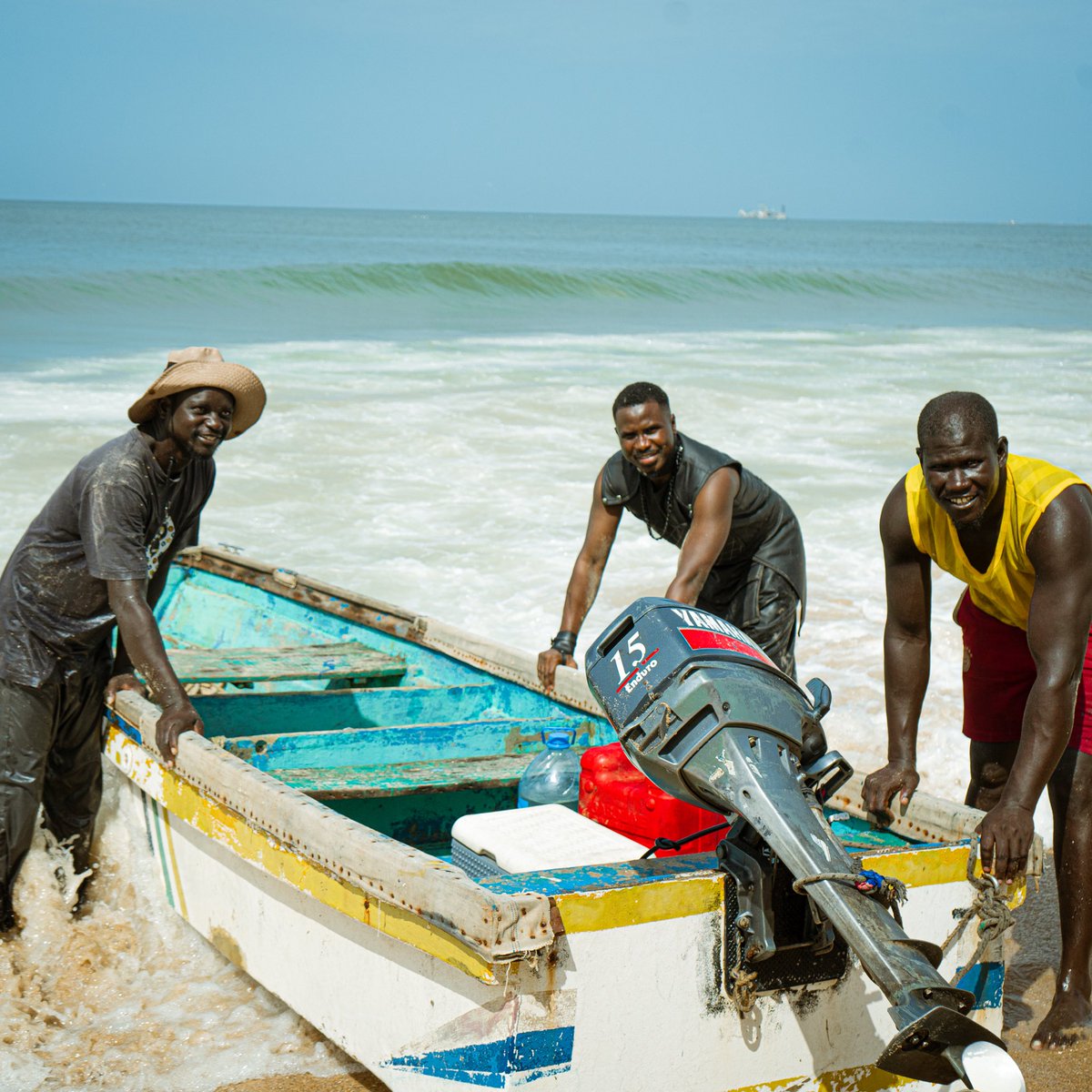 dipdunduguiss's tweet image. Merci à notre Fixeur/Saltigué Thiapathioly Gaye, à toute la population de Popenguine, aux pêcheurs de Ndayane. Un casting 100% local pour une œuvre 100% sénégalaise au cœur de la réserve naturelle de Popenguine. #DND
📸 @biraanpix