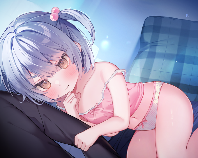 ろりぽっぷらんどさんの新作音声作品のパッケージイラストを担当させていただきました!
よろしくお願いします✨
https://t.co/6vPBKQggU2 