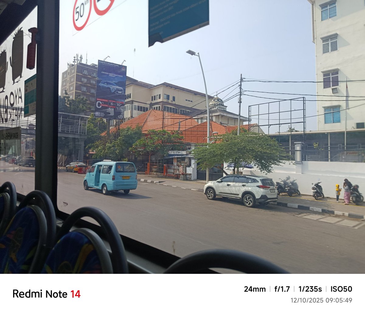 erwinomics's tweet photo. Naik TJ rute St. Tebet - Bidara Cina. https://t.co/0ZcnT2Yo9I