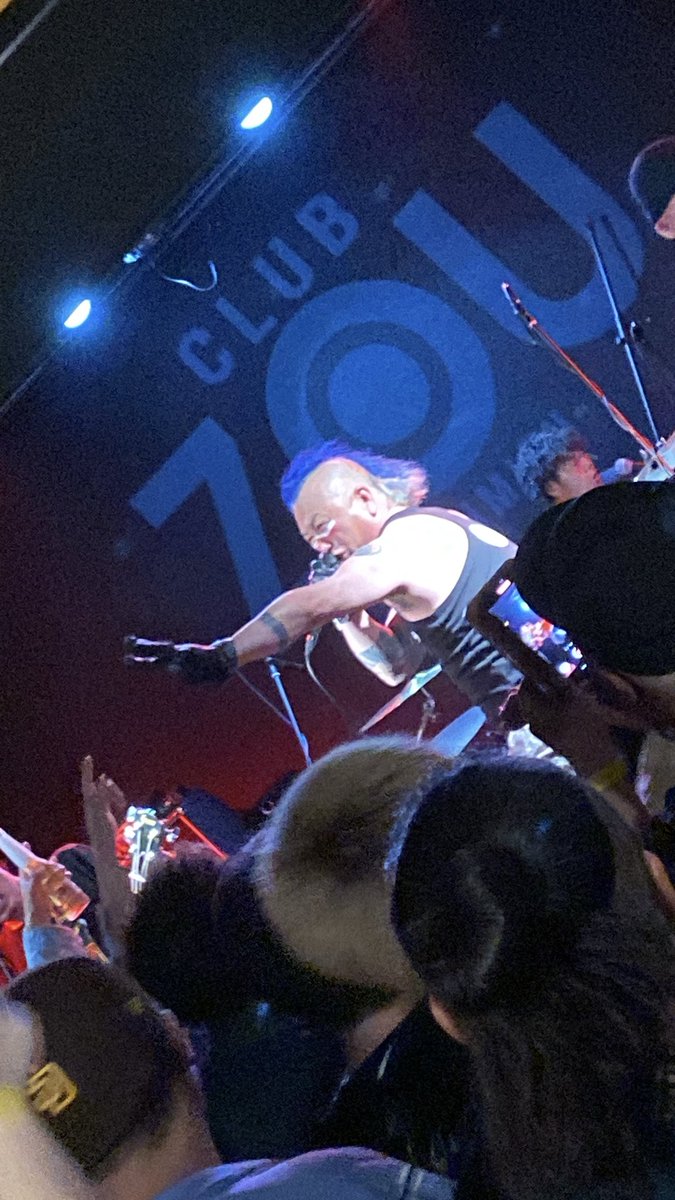 andmorepunk's tweet image. 同級生が6年ぶりにライヴをやったので遊びに行ってきた！やっぱり8000ｻｲｺｰだなー！
そして帰りはセンセレスアポカリプスのマナヘインせんぱいとラブラブドライブ！
静岡、てか清水ハードコアパンク堪能しました Σ（ﾟдﾟlll）