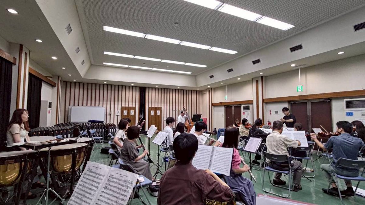 Glanzphil's tweet photo. グランツ管弦楽団第5回演奏会の初回練習を行いました🎶
3曲とも取り組みがいのあるプログラムです🔥
これから2/15の演奏会に向けて約4ヶ月間頑張って練習していきます！🙌 https://t.co/uIFIFnLOO4