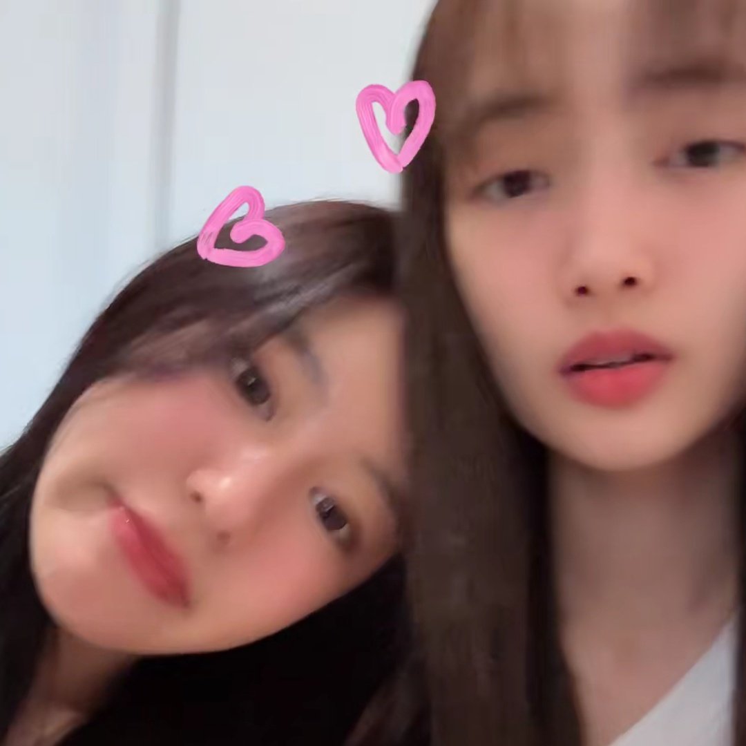 LJLuthors's tweet image. 😼😼

#ciizezphr #piployRR
