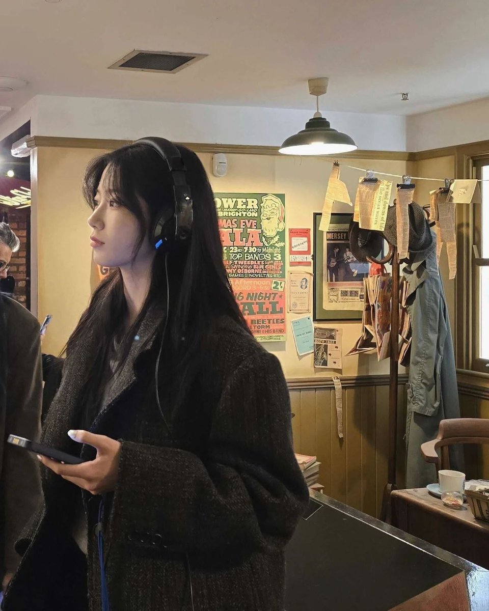 pearpoems's tweet photo. #galleorine ft. keonho few tweets au https://t.co/fDEjfnWZ4a