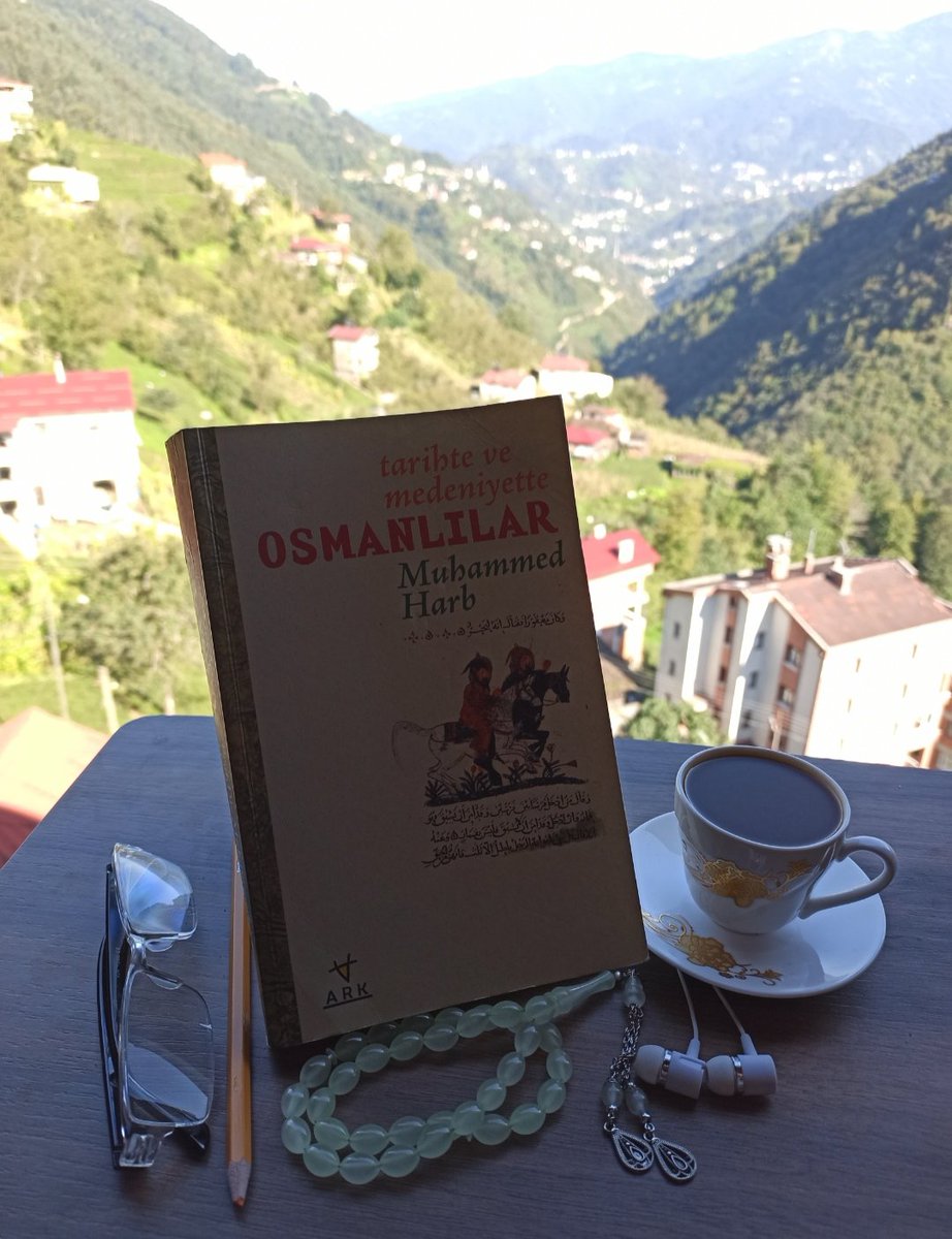 Devlet,İslâm hukuku ile kendisini meşrulaştırırken, adalet mefhumu ile de her ferdin kanunlar dahilindeki hürriyetini korumayı kastetmekteydi.
🎼🎵 #migueljorsz #kitap #kahve #müzik #okumakiyidir #tarih #medeniyet #osmanlı #devletialiyye #edebiyat #musiki #kültür #eğitim