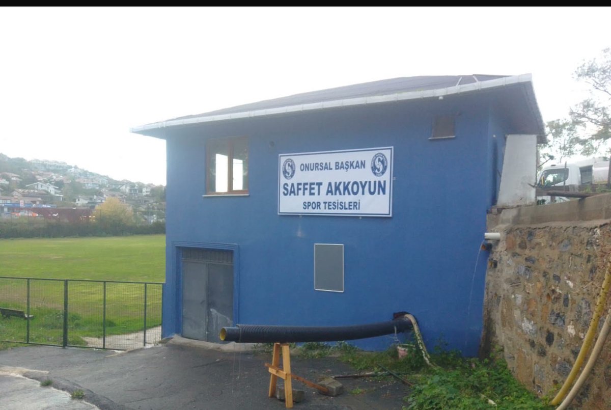 EYALDIZ85's tweet image. Sarıyer’e yıllarca emek vermiş Onursal Başkan Saffet Akkoyun’un ismi artık tesislerimizde yaşayacak. 💙🤍 #sarıyer