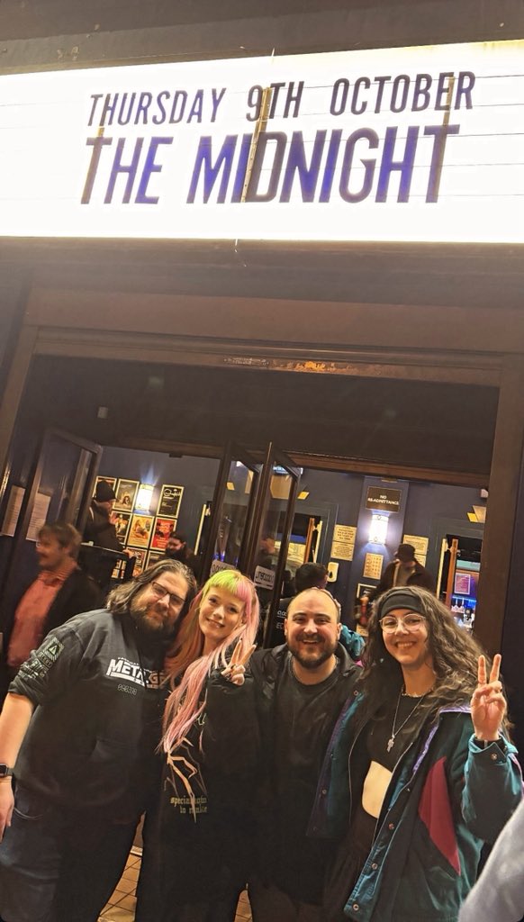 glasseyy tweet media