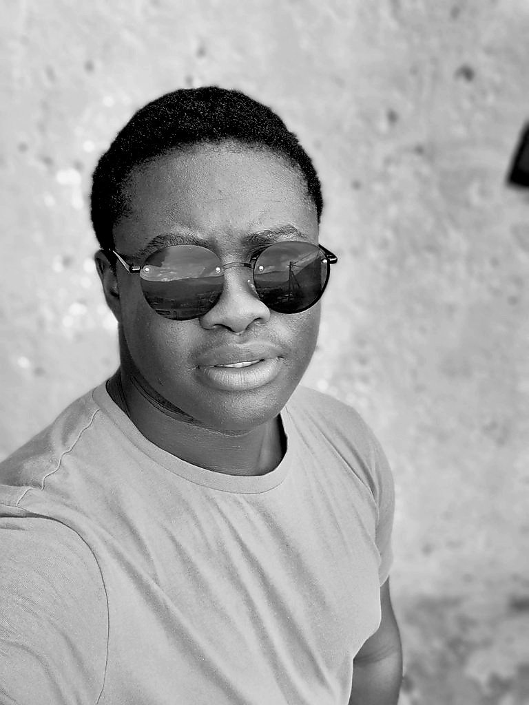 Tshepixo__21's tweet image. 2000 gent.🫡🤝🏾