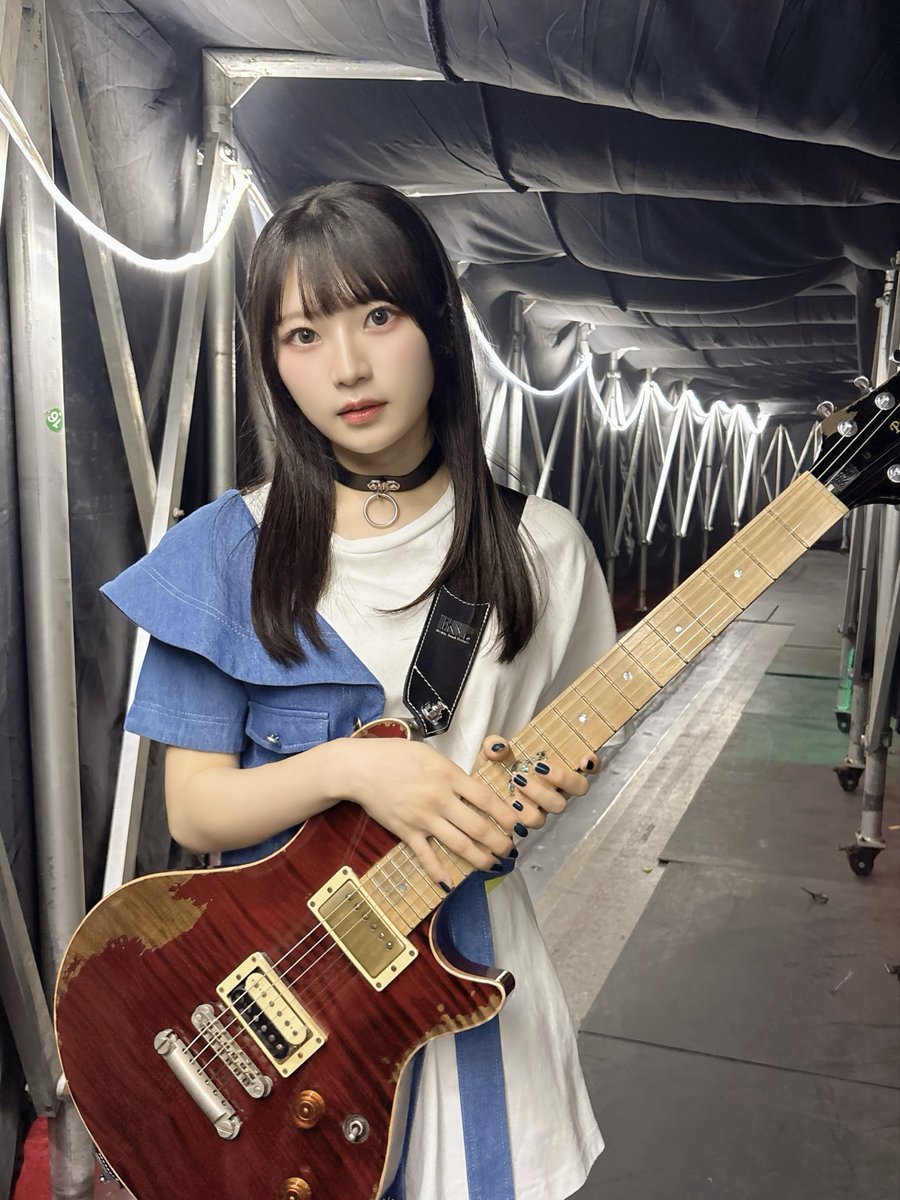 aoki__hina's tweet image. MyGO!!!!!×Ave Mujica 合同ライブ
「わかれ道の、その先へ」上海追加公演

360°のセンターステージの景色、凄かったー！！
上海の皆さんのMyGO!!!!!への熱い想い、
しっかり届きました👊❤️‍🔥

会場・ライブビューイングへのご来場、
ありがとうございました🐈🎸
#バンドリ #MyGO