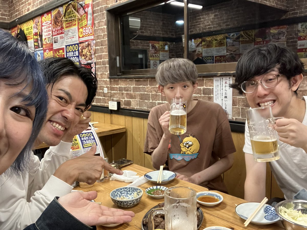 teamkuboradio's tweet image. 【#灰まで 最新回配信📻】
第95回「百恵さんにバレた北村文化財のDM下手、服は母親と買う」配信。
今回は百恵さんとのイベントでのトークの模様をお届け。
サンミュージックで生き抜くための歴史を語っていくはずが、北村文化財さんのチグハグDM珍道中の話に…!?
▼Spotify
open.spotify.com/episode/4rGtSC…